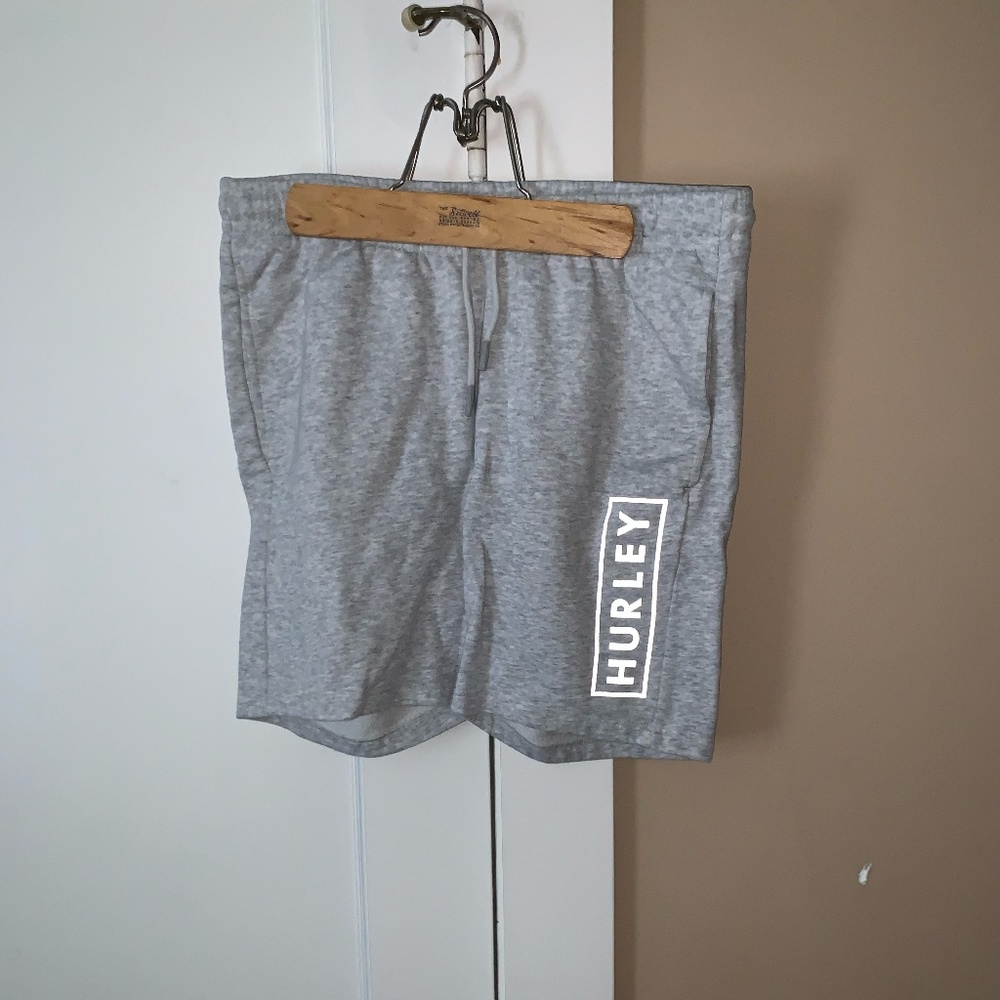HURLEY REFLECTIVE LOGO SHORTS | see description